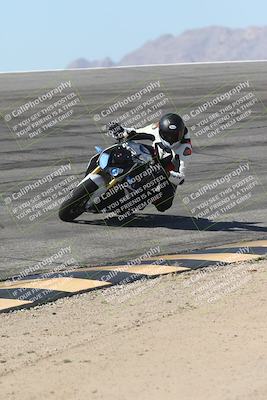 media/Oct-13-2025-Moto Forza (Mon) [[a66d839500]]/4-C Group/Session 2 (Bowl)/